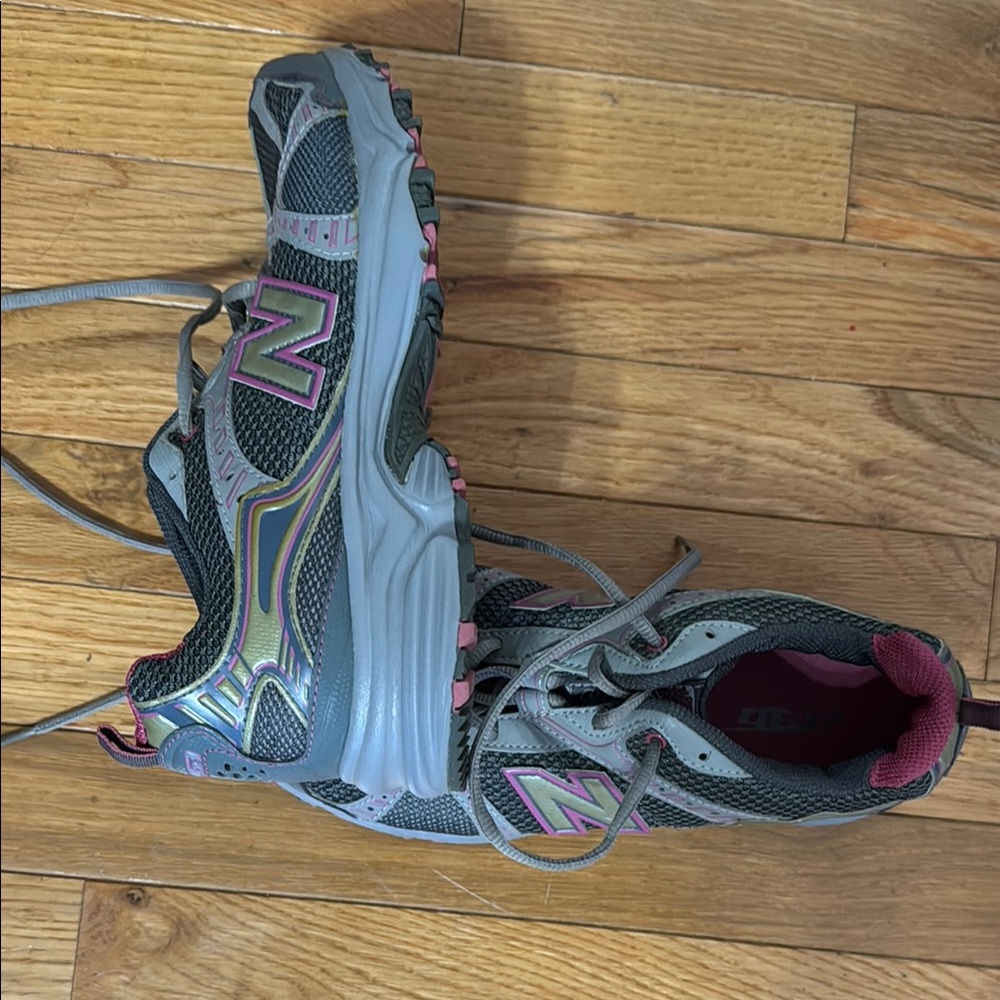New Balance Gray and Pink Athletic Shoes with Cushioned Support